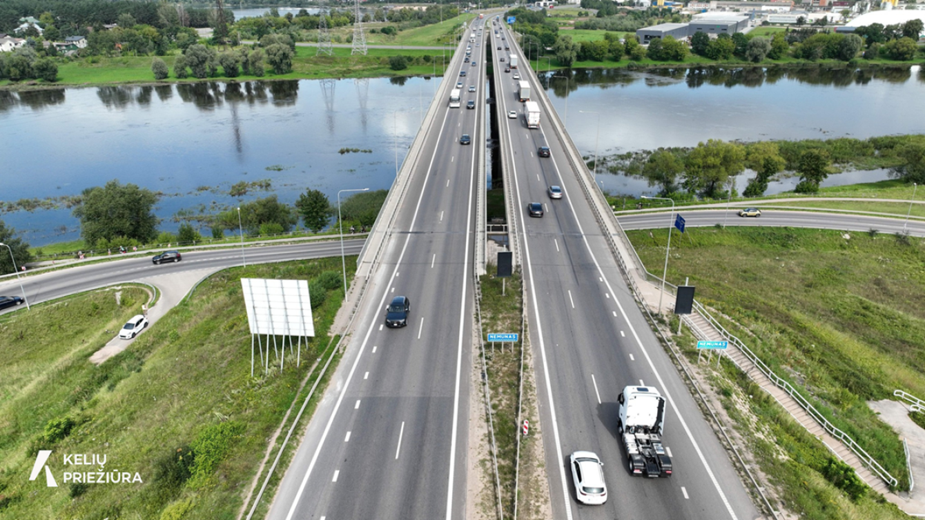 Nuo šiandien tęsiami darbai ant Č. Radzinausko tilto