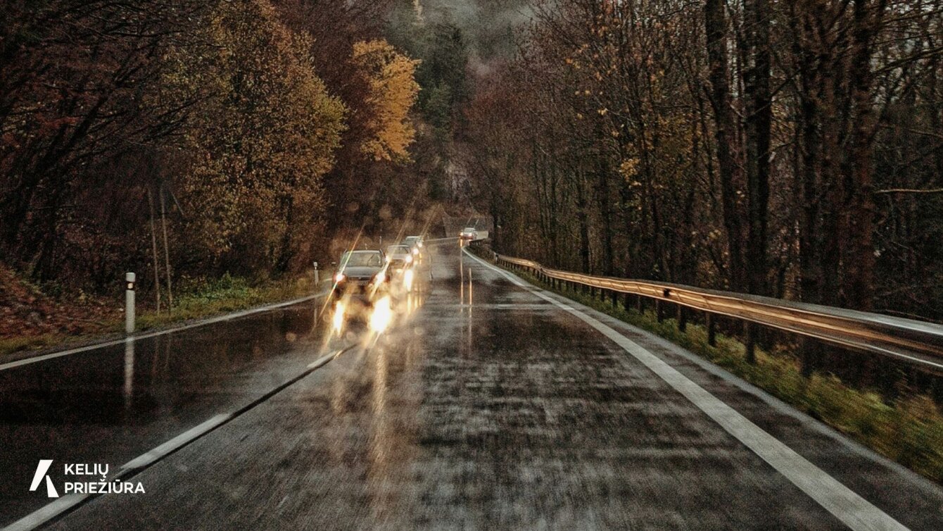 Artėjant Visų Šventųjų dienai ir Vėlinėms – kelininkų priminimas apie saugias keliones